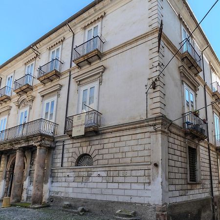 Dimora Storica Giostra Vecchia - Palazzo Grisolia 1809 Козенца Экстерьер фото