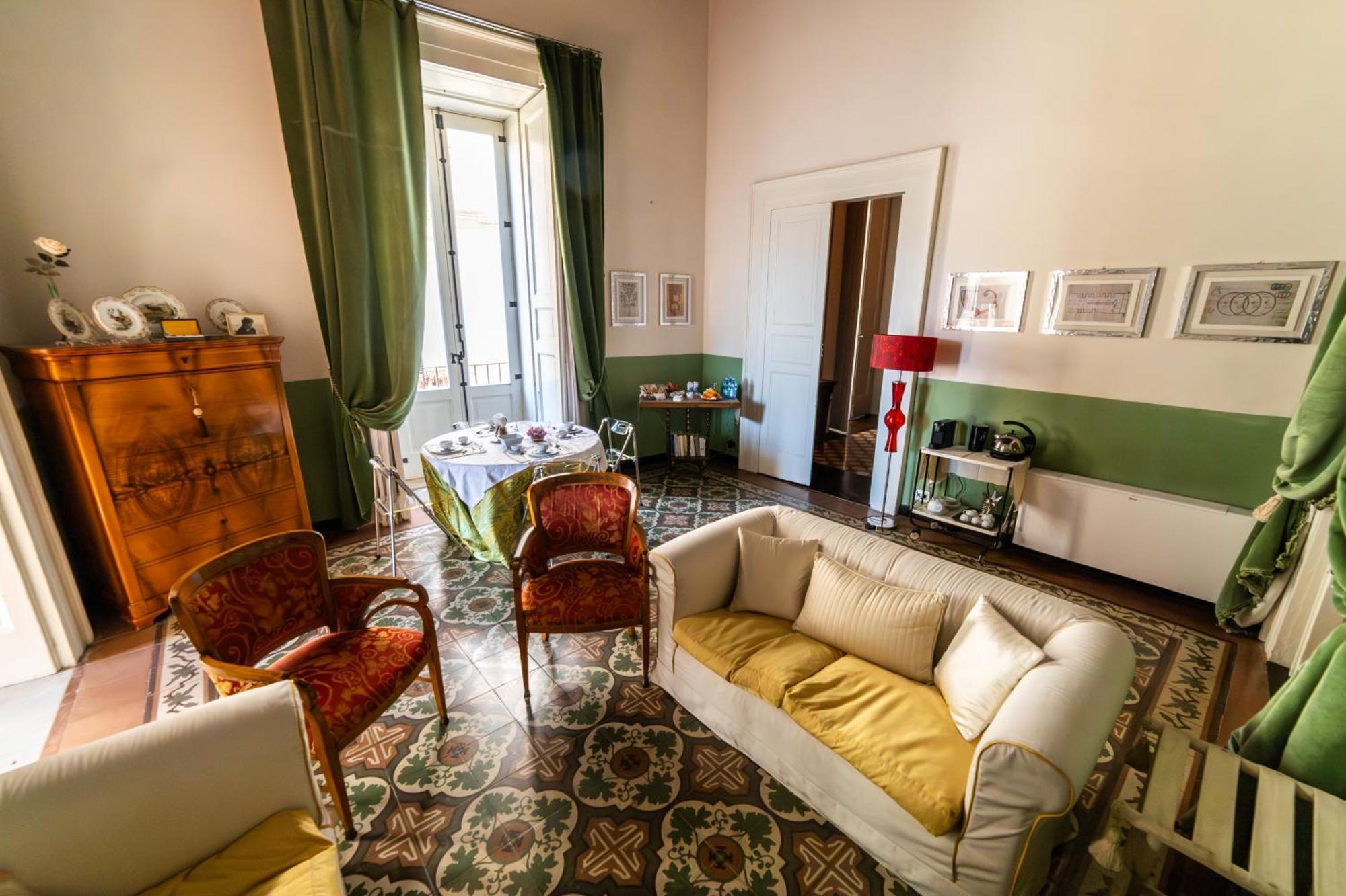 Dimora Storica Giostra Vecchia - Palazzo Grisolia 1809 Козенца Экстерьер фото