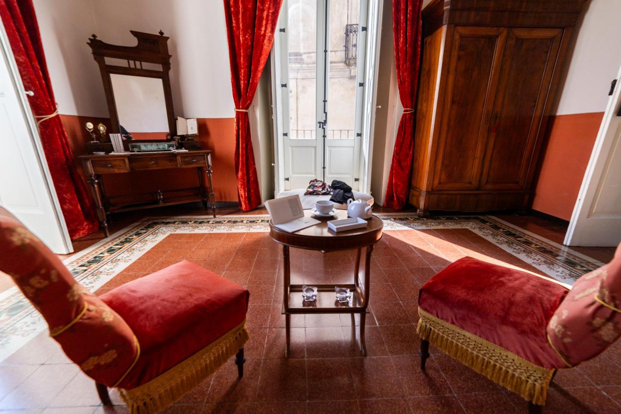 Dimora Storica Giostra Vecchia - Palazzo Grisolia 1809 Козенца Экстерьер фото