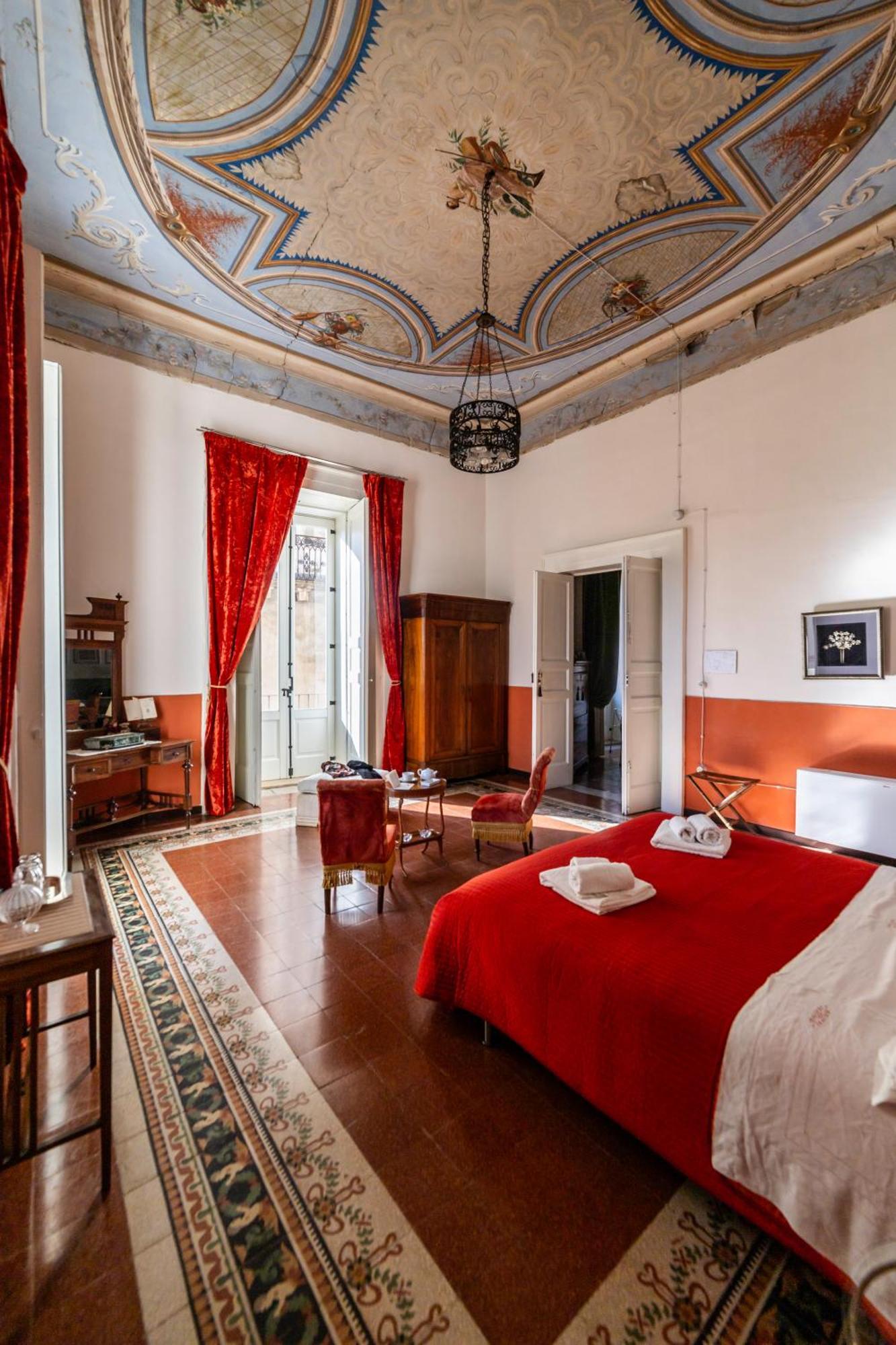Dimora Storica Giostra Vecchia - Palazzo Grisolia 1809 Козенца Экстерьер фото