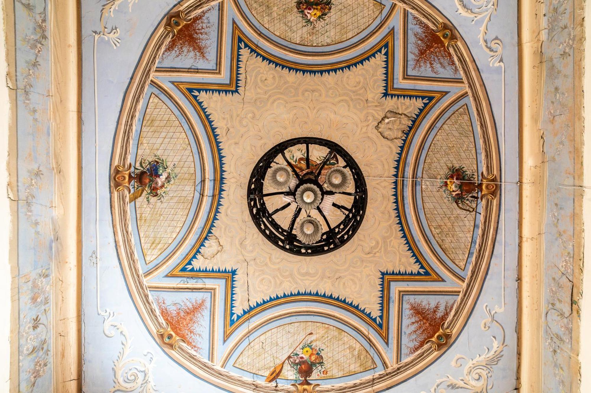 Dimora Storica Giostra Vecchia - Palazzo Grisolia 1809 Козенца Экстерьер фото